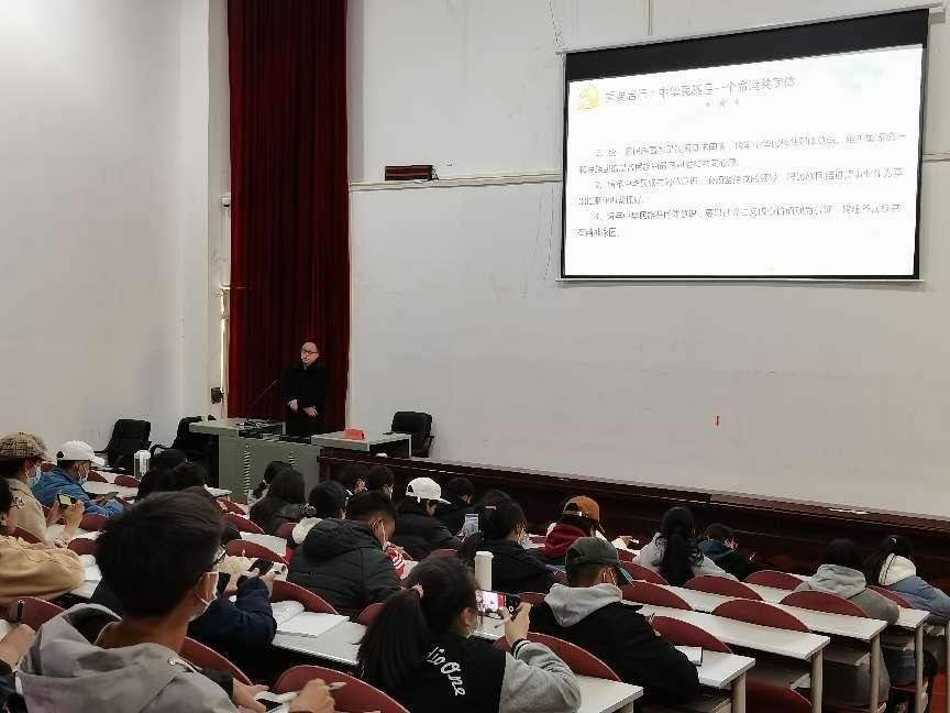 孙自保副院长进行《加强民族团结、反对分裂祖国》党课培训